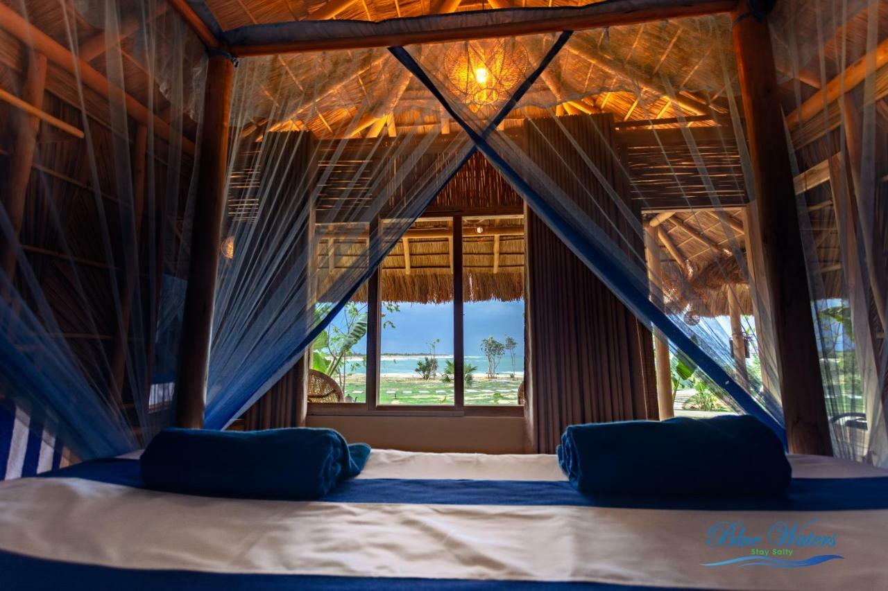 Blue Waters Hotell Arugam Bay Exteriör bild